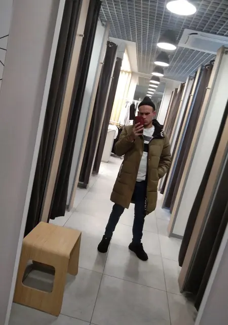 Я Игорь, 23, из Абакана, ищу знакомства на одну ночь