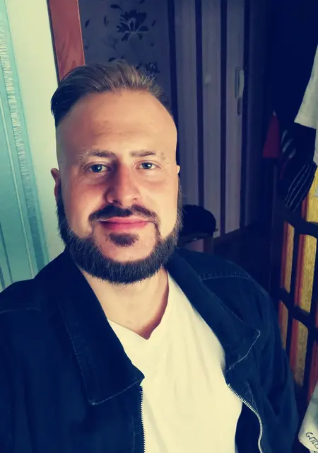 Я Dmitry, 32, из Берлина, ищу знакомство для приятного времяпровождения