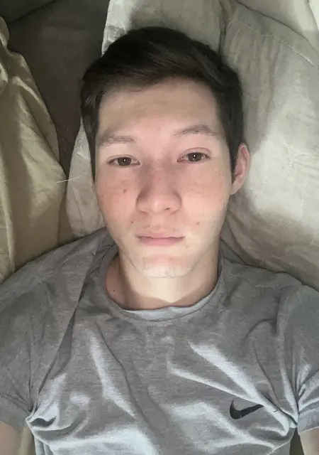 Я Дима, 21, из Якутска, ищу знакомства без обязательств