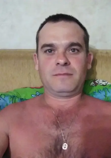 Я Владимир, 47, из Арзамаса, ищу знакомства без обязательств