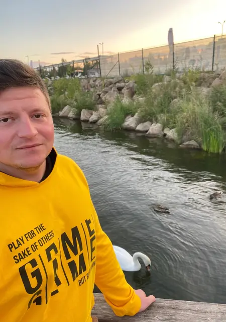 Я Дмитрий, 31, знакомлюсь для общения в Альметьевске