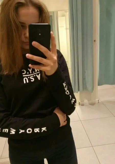 Vika Lebedeva из Иркутска, мне 21, познакомлюсь на одну ночь