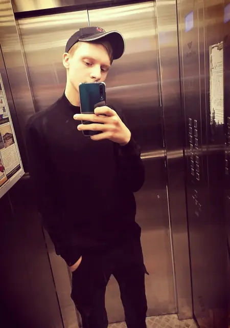 Я Роман, 21, знакомлюсь без обязательств в Егорьевске