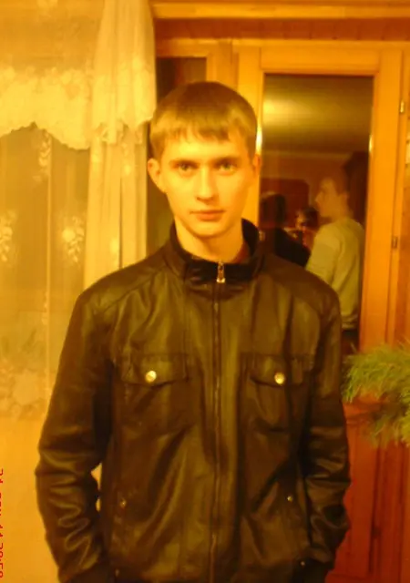 Я Виталик, 31, знакомлюсь для дружбы в Старом Осколе