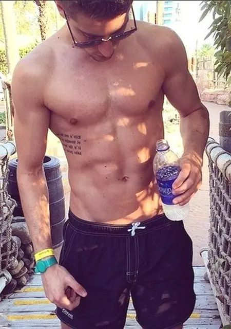 Я Артем, 35, из Нефтекумска, ищу знакомство для общения