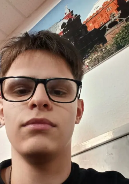 Артем из Оренбурга, мне 19, познакомлюсь на одну ночь