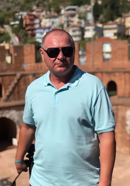 Станислав из Сызрани, ищу на сайте знакомства без обязательств