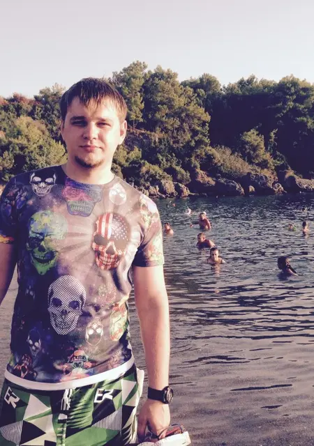 Я Евгений, 34, из Ноябрьска, ищу знакомство для дружбы