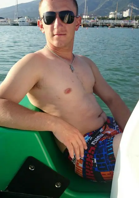 Я Дмитрий, 37, знакомлюсь без обязательств в Голицыне