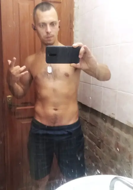 Дмитрий из Житомира, ищу на сайте знакомства без обязательств