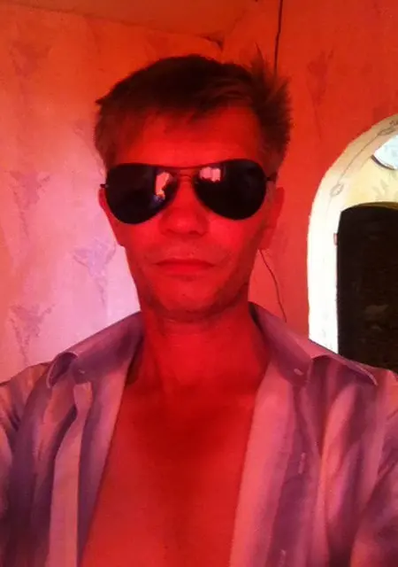 Александр из Якутска, ищу на сайте знакомства на одну ночь