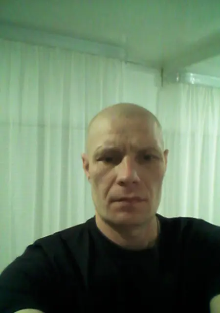 Я Женя, 46, из Нижнекамска, ищу знакомство для постоянных отношений