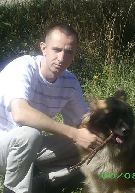 Иван из Коврова, мне 43, познакомлюсь без обязательств