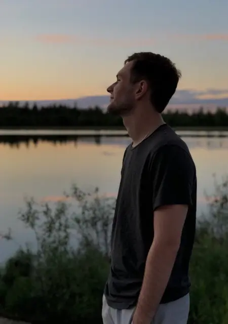 Никита из Нового Уренгоя, мне 28, познакомлюсь для дружбы