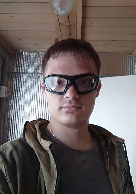 Я Дмитрий, 32, знакомлюсь для постоянных отношений в Саяногорске