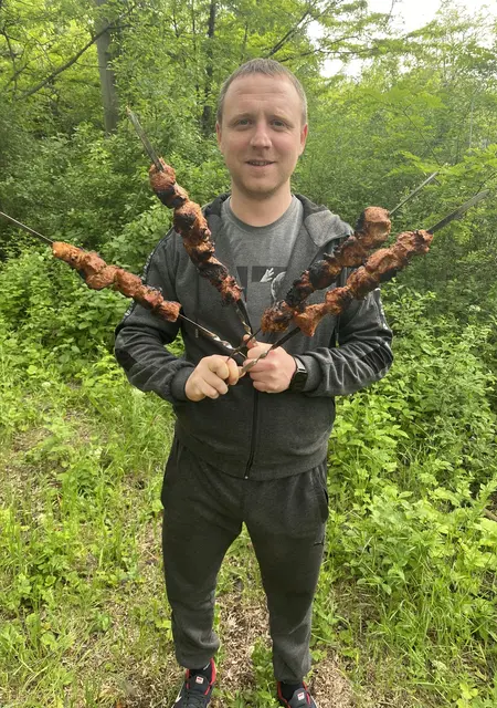 Я Максим, 38, знакомлюсь без обязательств в Донецке