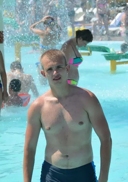 Я Андрей, 30, из Рязани, ищу знакомство для дружбы