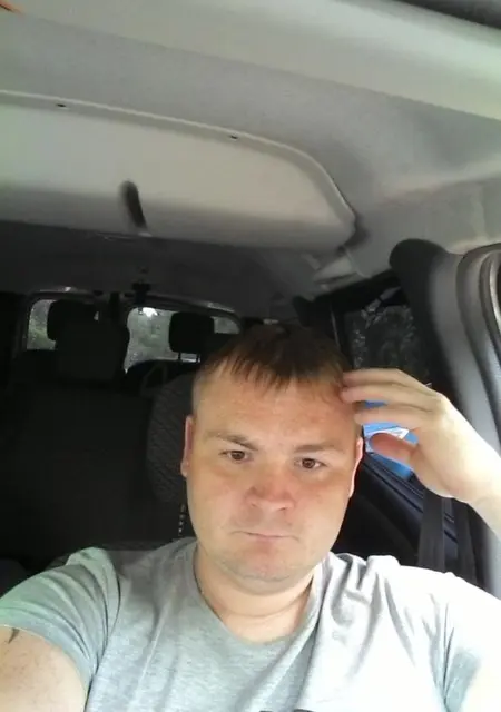 Илья из Сергиева Посада, ищу на сайте знакомства без обязательств