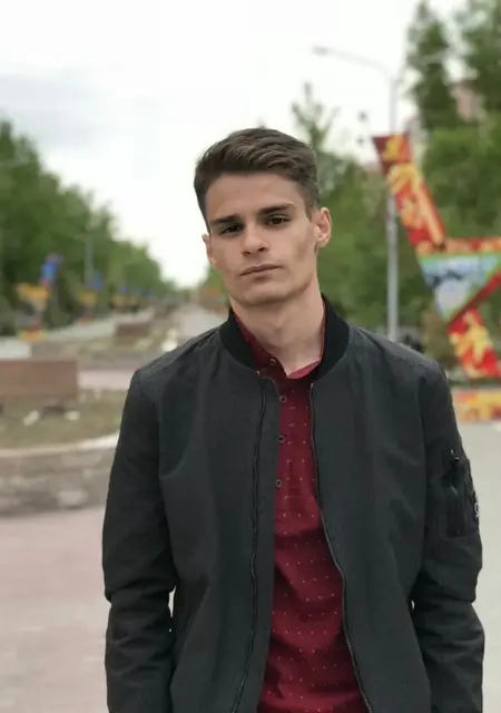 Я Мурат, 20, из Нальчика, ищу знакомства без обязательств