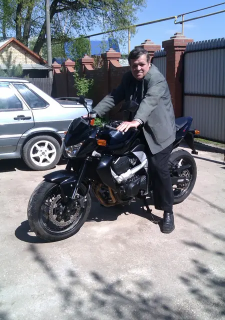 Валера из Новокуйбышевска, мне 65, познакомлюсь для общения