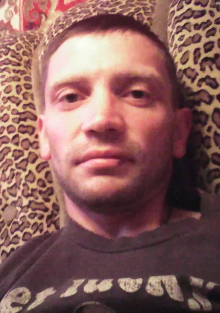 Я Андрей, 42, из Новоуральска, ищу знакомство для дружбы