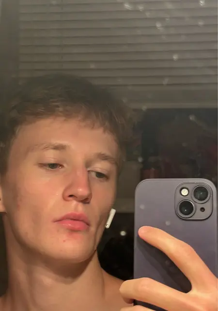 Максим из Златоуста, мне 21, познакомлюсь для вирта