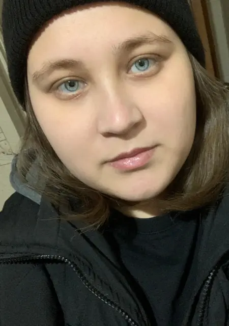 Анна из Озерска, мне 24, познакомлюсь для общения