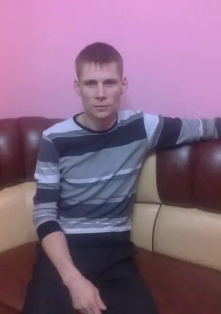 Я Андрей, 42, знакомлюсь на одну ночь в Сургуте