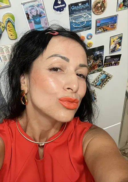 Я Маринэ, 44, знакомлюсь для приятного времяпровождения в Тольятти