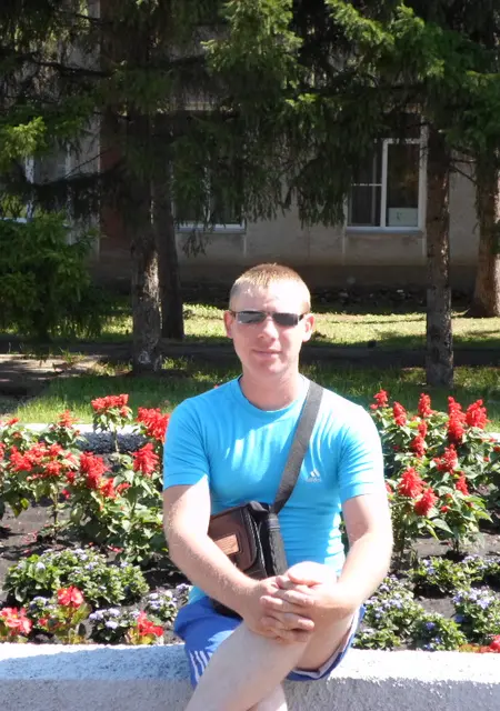 Роман из Когалыма, мне 44, познакомлюсь для приятного времяпровождения