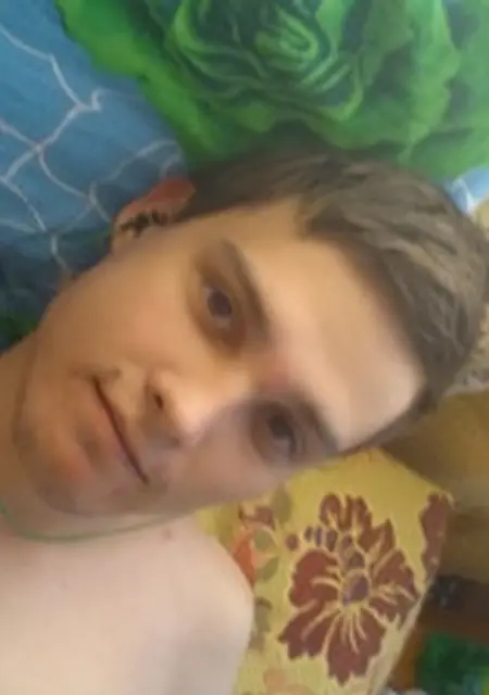 Антон из Кстова, мне 32, познакомлюсь для приятного времяпровождения