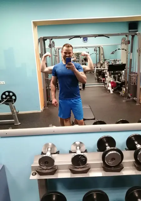 Макс из Котласа, мне 33, познакомлюсь на одну ночь