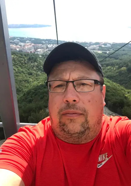 Я Роман, 50, из Мурманска, ищу знакомства без обязательств