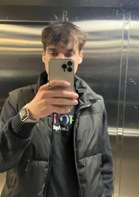 Я Moderated, 24, из Шахт, ищу знакомство для общения