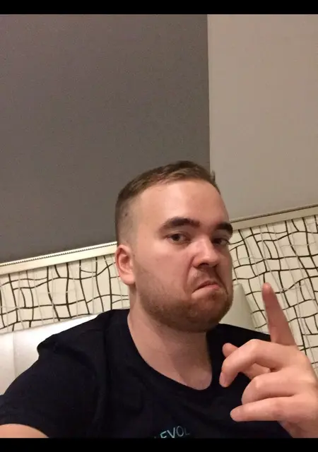 Alex из Майкопа, ищу на сайте знакомства на одну ночь