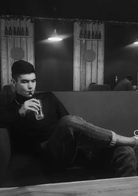 Артем из Абакана, мне 25, познакомлюсь на одну ночь