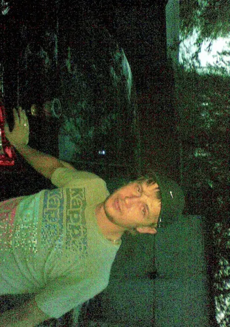 Я Сергей, 39, из Батайска, ищу знакомства на одну ночь