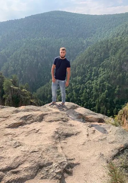 Сергей из Ессентуков, ищу на сайте знакомства на одну ночь