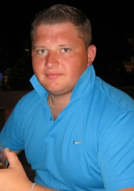 Виталий из Солигорска, ищу на сайте знакомства без обязательств