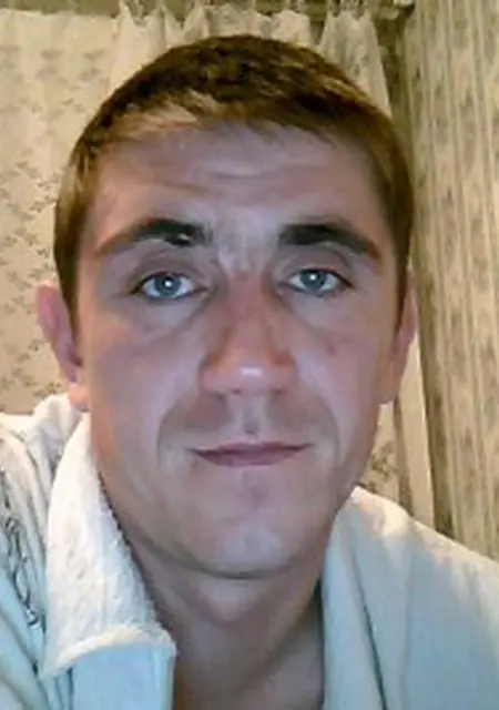 Я Denis, 45, из Новочебоксарска, ищу знакомства без обязательств