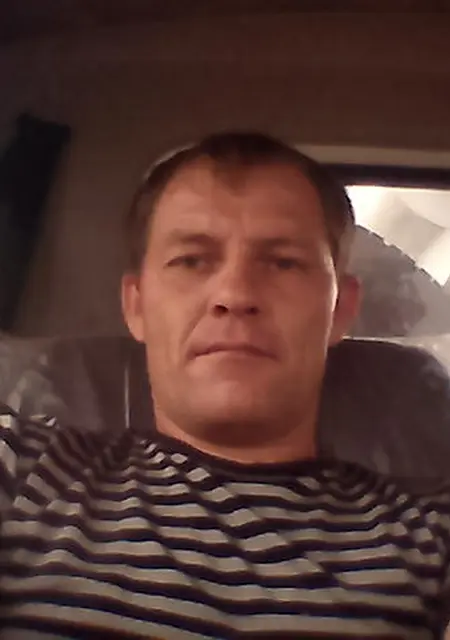 Я Oleg, 44, знакомлюсь для приятного времяпровождения в Сорочинске