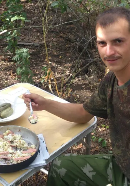 Илья из Гукова, ищу на сайте приятное времяпровождение