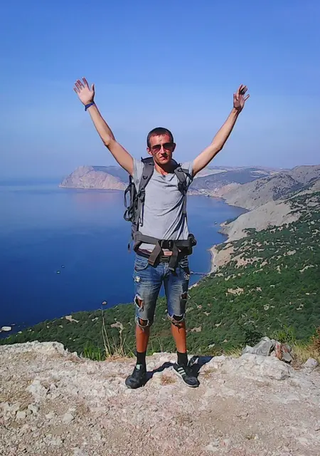 Я Сергей, 33, знакомлюсь для постоянных отношений в Ялте