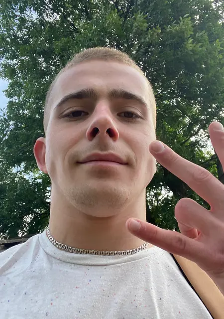 Я Ильяс, 24, знакомлюсь без обязательств в Казани