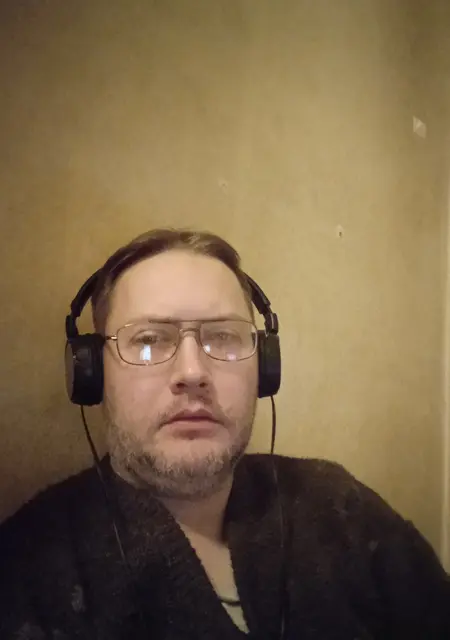 Игорь из Донецка, ищу на сайте приятное времяпровождение