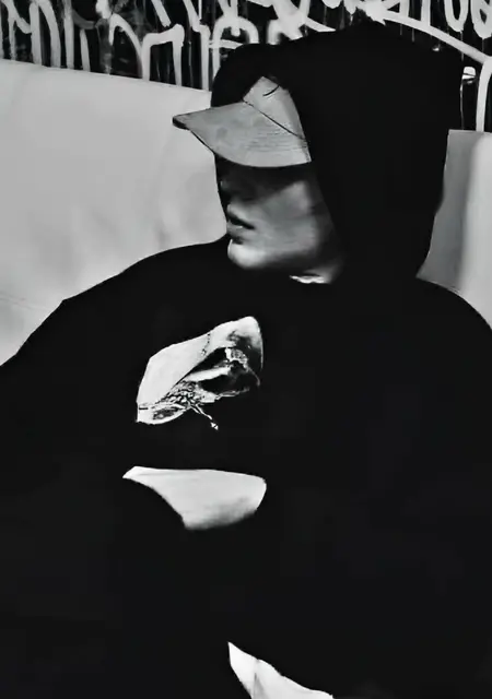 Я , 25, из Москвы, ищу знакомство