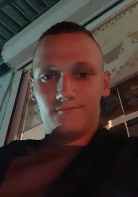 Я Максим, 26, знакомлюсь для приятного времяпровождения в Миассе