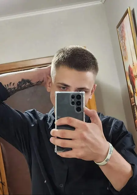 Ефим из Барнаула, ищу на сайте знакомства на одну ночь