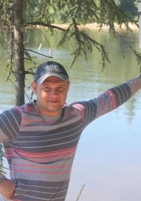 Я Артем, 40, знакомлюсь без обязательств в Смоленске