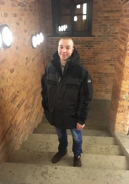 Кирилл из Пскова, ищу на сайте знакомства на одну ночь